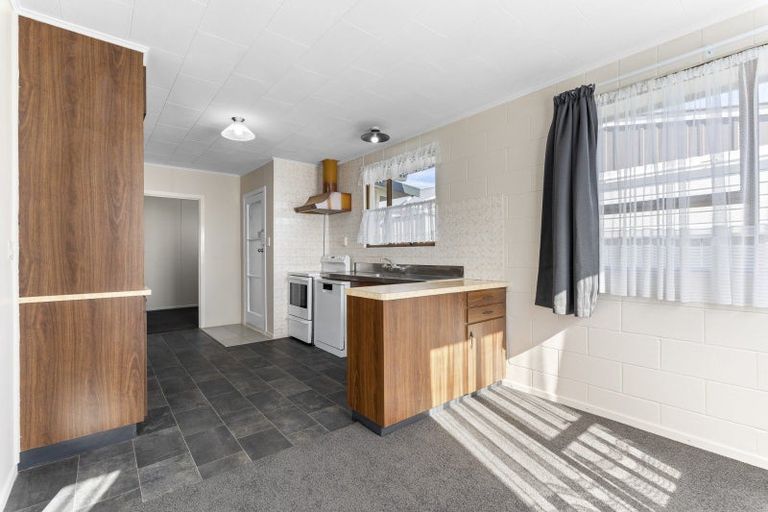 Photo of property in 10b Kauri Street, Inglewood, 4330