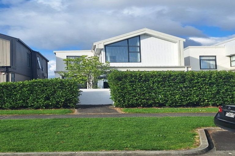 Photo of property in 51 Battalion Drive, Papakura, 2110