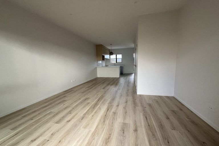 Photo of property in 61 Paetai Lane, Te Atatu Peninsula, 0610