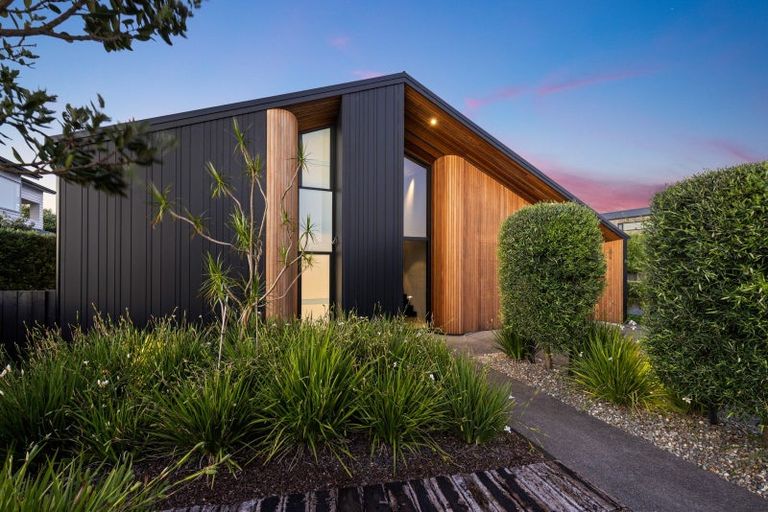 Photo of property in 31 Kewai Street, Omaha, 0986