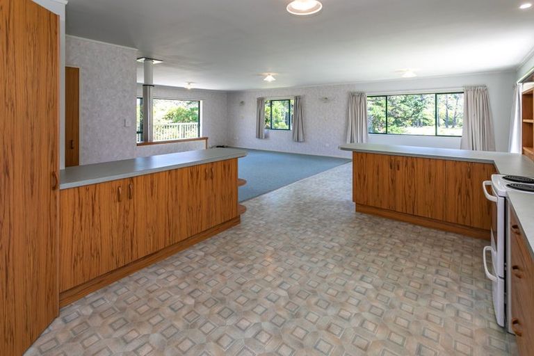 Photo of property in 165 Watt Street, Coromandel, 3506