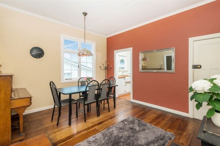 Photo of property in 13 Aramoana Avenue, Devonport, Auckland, 0624