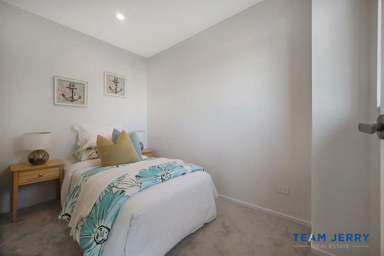 Photo of property in 14a Wahine Street, Papakura, 2110