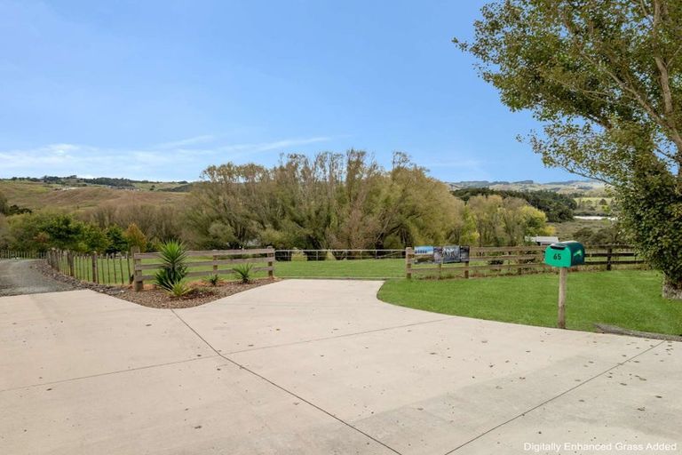 Photo of property in 65 Jumna Road, Maungaturoto, 0587