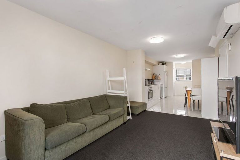 Photo of property in 2/116 Stanmore Road, Linwood, Christchurch, 8011
