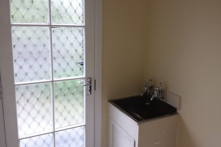 Photo of property in 35 Allard Street, Edgeware, Christchurch, 8013