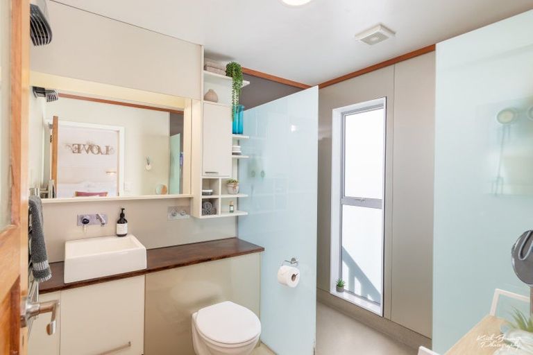 Photo of property in 41 Norana Road, Maoribank, Upper Hutt, 5018