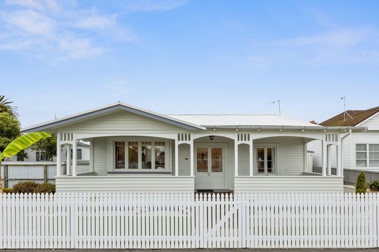 Photo of property in 24a Jull Street, Napier South, Napier, 4110