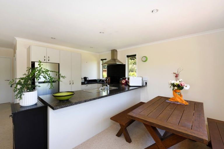 Photo of property in 1 Ernest Place, Brightwater, 7022