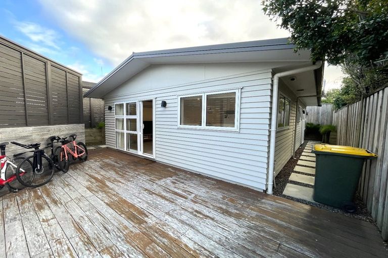 Photo of property in 11 Quibray Place, Botany Downs, Auckland, 2010