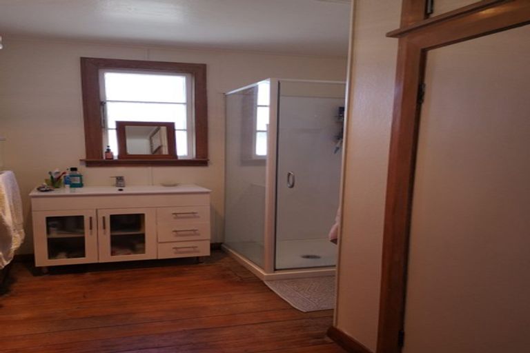 Photo of property in 14 Wyndham Street, Carterton, 5713