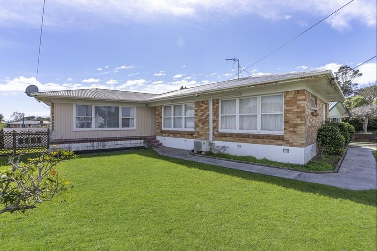 Photo of property in 14 Rembrandt Place, Opaheke, Papakura, 2113