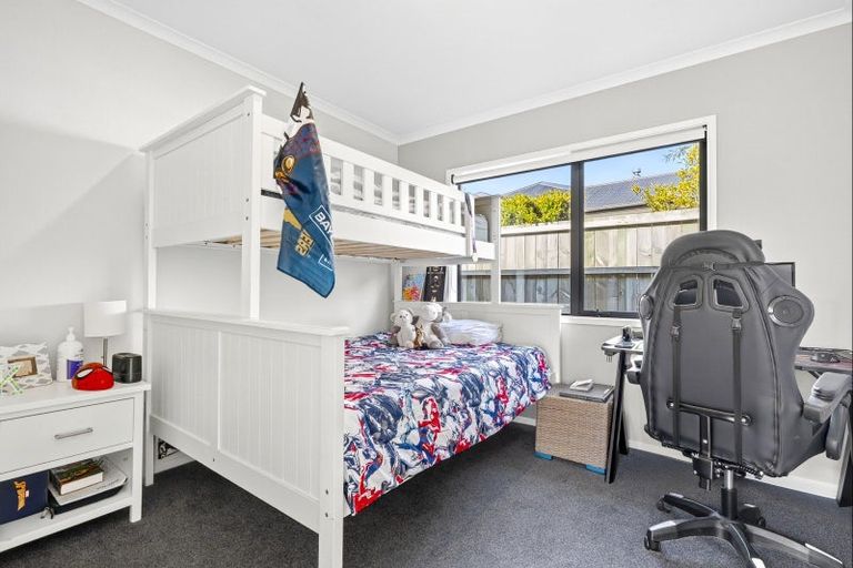 Photo of property in 7 Centre Crescent, Wanaka, 9305