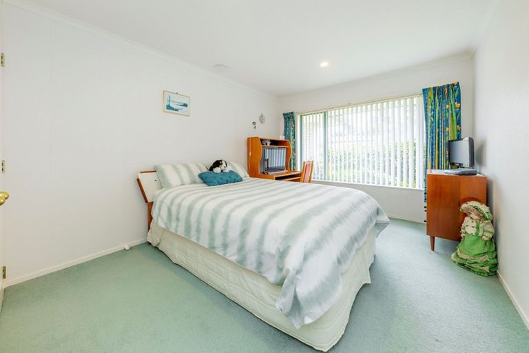 Photo of property in 227 Hill Road, The Gardens, Auckland, 2105