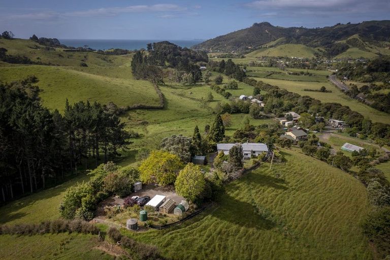 Photo of property in 29 School Of Mines Lane, Kuaotunu, Whitianga, 3592