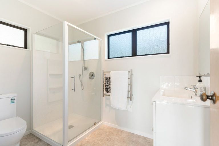 Photo of property in 111 Moana Anu Anu Avenue, Whangamata, 3620