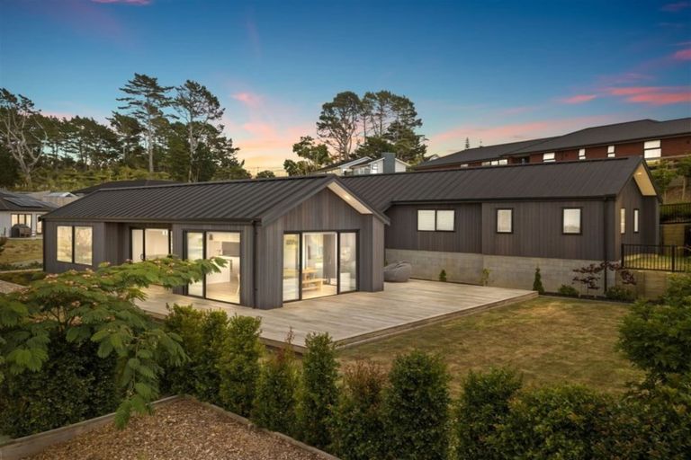 Photo of property in 90 Solan Drive, Waimauku, 0812