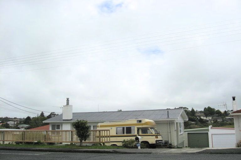 Photo of property in 1 Commins Road, Onerahi, Whangarei, 0110