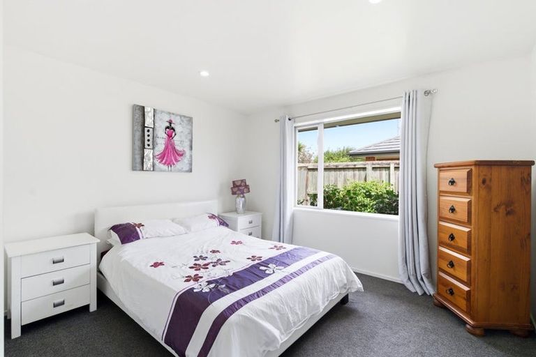 Photo of property in 15 Cridland Place, Halswell, Christchurch, 8025