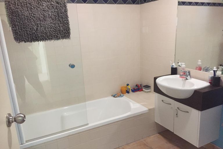 Photo of property in 24 Alverna View, Gulf Harbour, Whangaparaoa, 0930