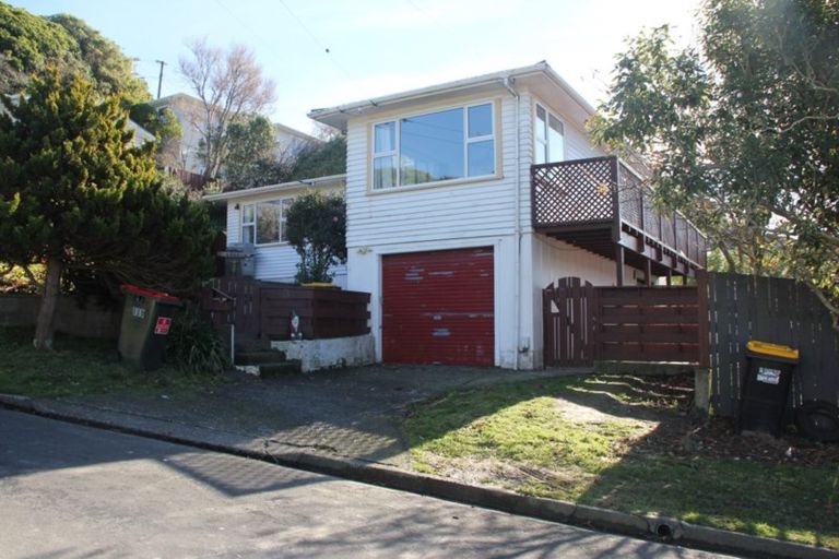 Photo of property in 3 Saville Row, Johnsonville, Wellington, 6037