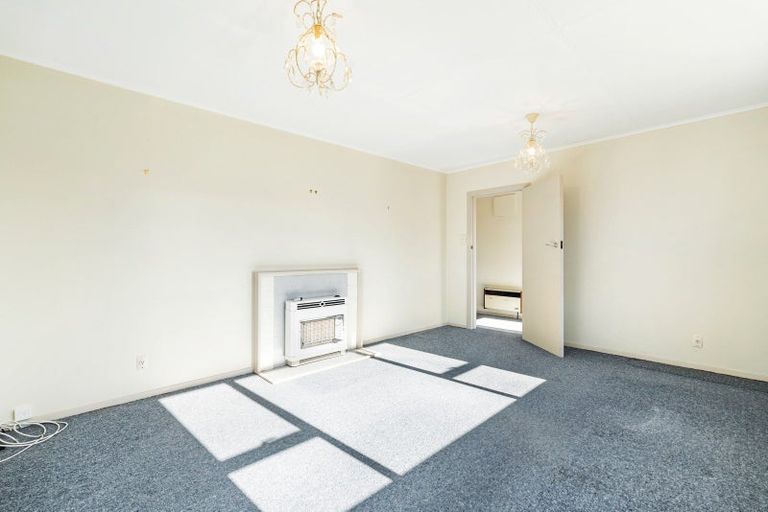 Photo of property in 15 Marama Crescent, Spotswood, New Plymouth, 4310