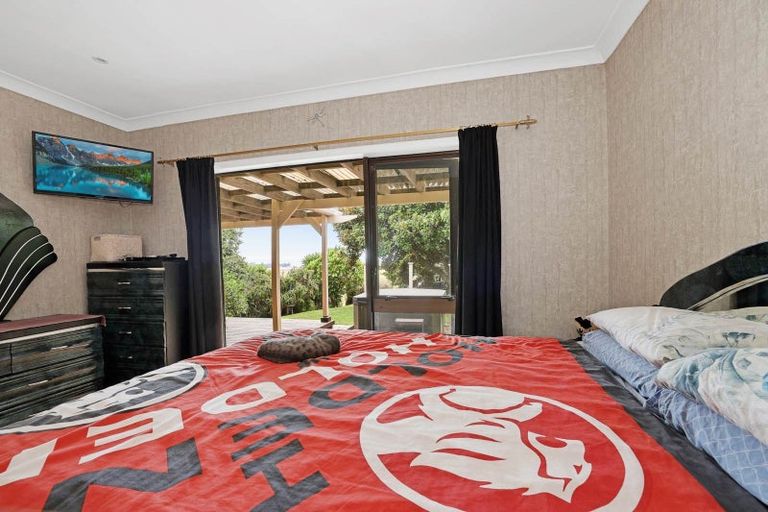 Photo of property in 303 Pollok Wharf Road, Pollok, Waiuku, 2684