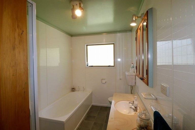 Photo of property in 32 Quick Avenue, Aramoho, Whanganui, 4500