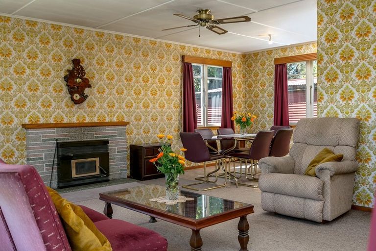 Photo of property in 76 Kuratawhiti Street, Greytown, 5712