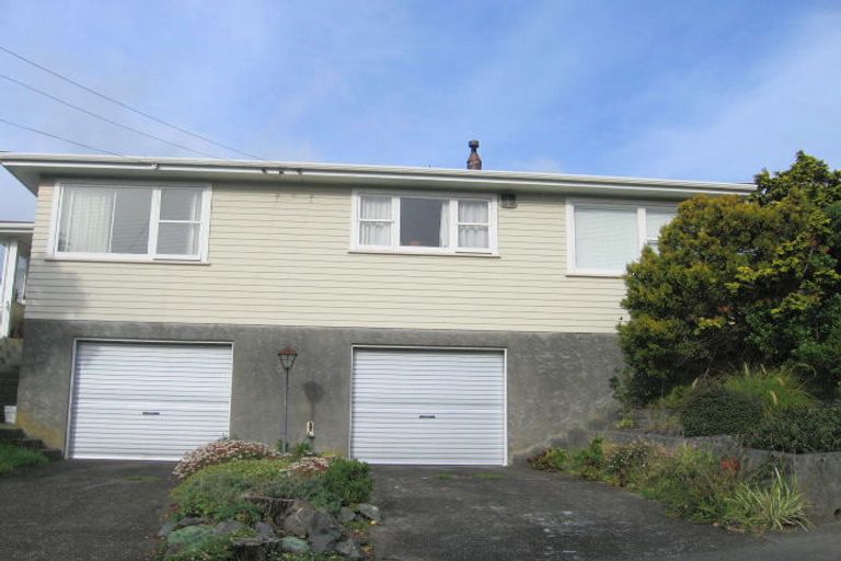 Photo of property in 56 Saint Johns Terrace, Tawa, Wellington, 5028