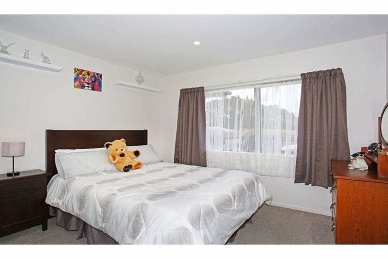 Photo of property in 9 Rere Awa Road, Glenbrook, 2681