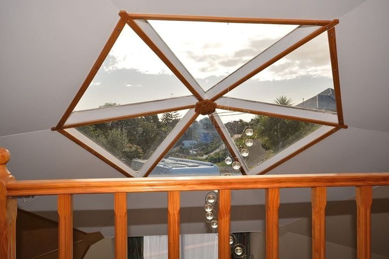 Photo of property in 12 Island View Terrace, Waikanae Beach, Waikanae, 5036