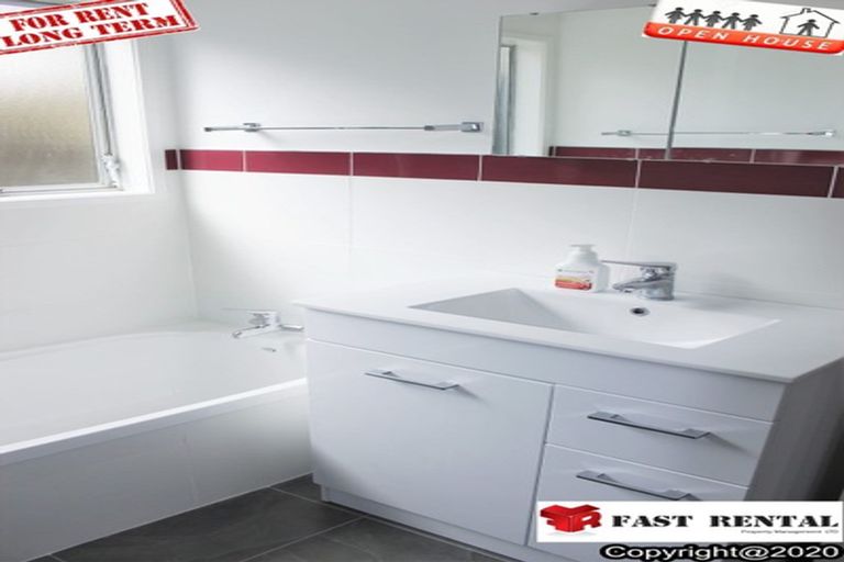 Photo of property in 73a Ayton Drive, Totara Vale, Auckland, 0629