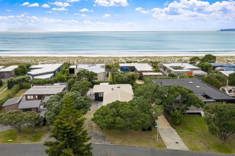 Photo of property in 25 Esme Grove, Omaha, 0986