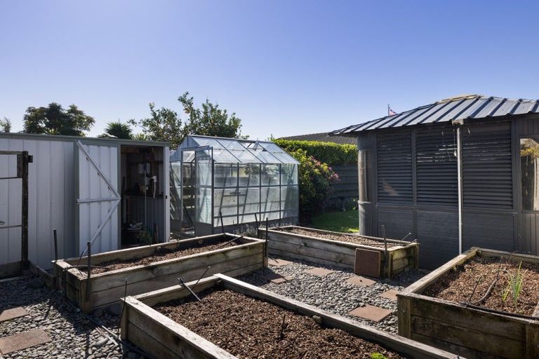 Photo of property in 18 Lotus Avenue, Mount Maunganui, 3116