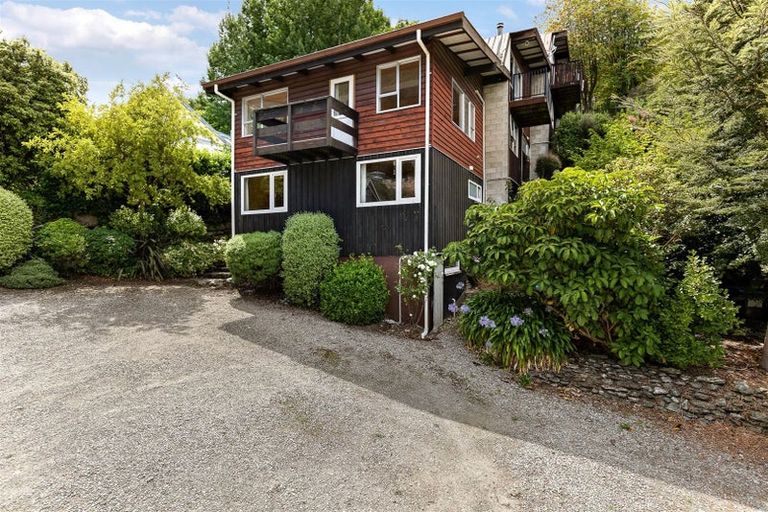 Photo of property in 255 Fernhill Road, Sunshine Bay, Queenstown, 9300