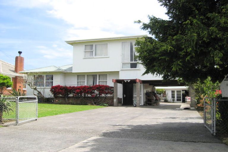 Photo of property in 30 Scott Avenue, Mangere Bridge, Auckland, 2022