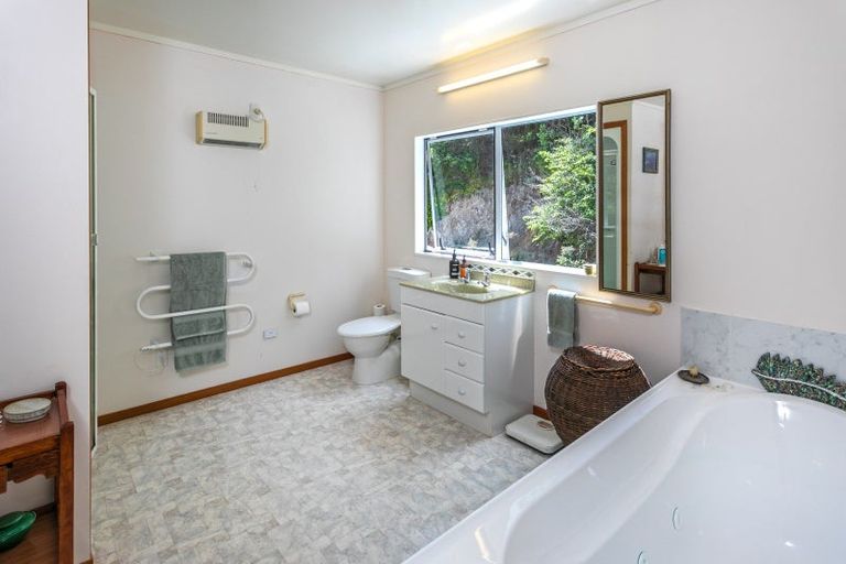 Photo of property in 2700 Wyuna Bay Road, Wyuna Bay, Coromandel, 3581