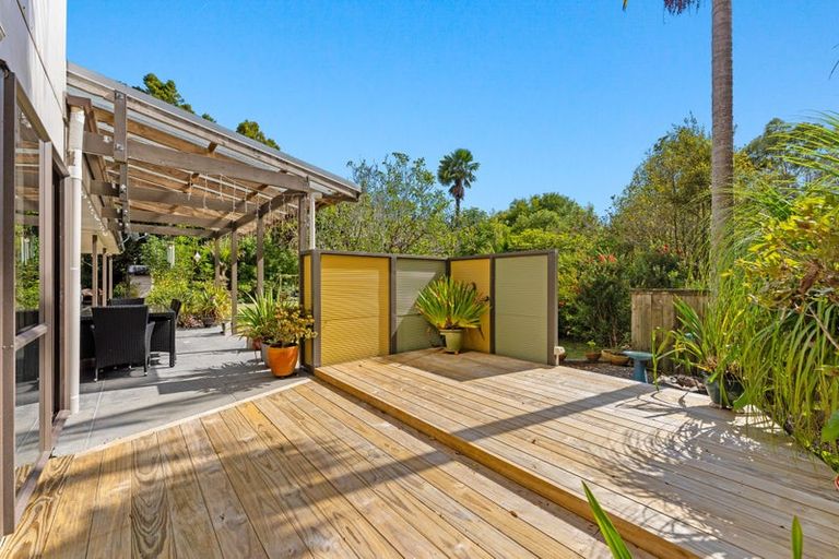 Photo of property in 2395 State Highway 1, Brynderwyn, Maungaturoto, 0587