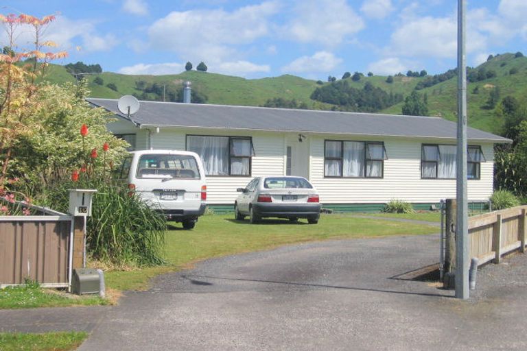 Photo of property in 10 Tarata Place, Manunui, Taumarunui, 3924