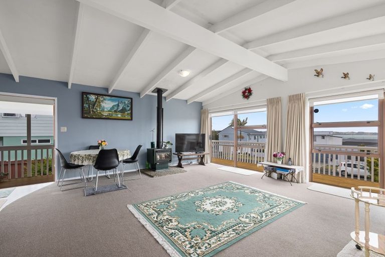 Photo of property in 3 Kauri Crescent, Snells Beach, 0920