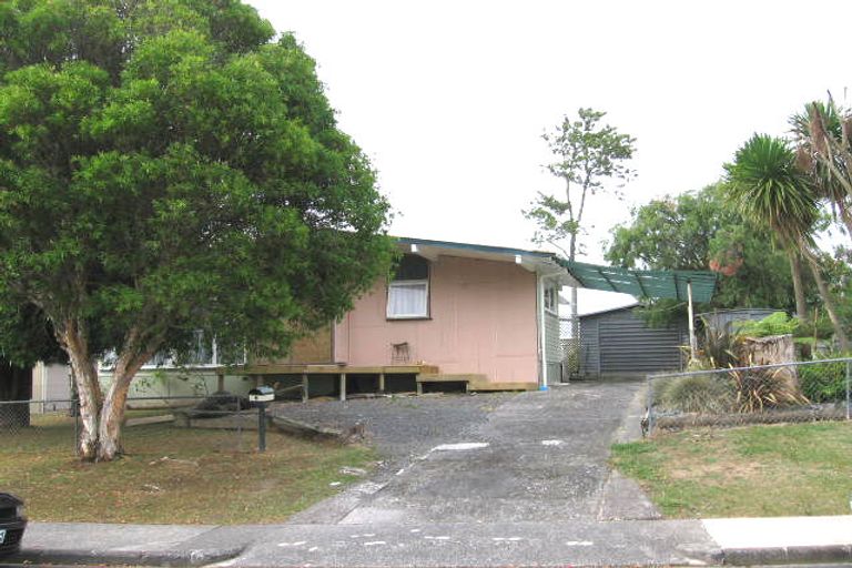 Photo of property in 3 Gregg Place, Sunnyvale, Auckland, 0612