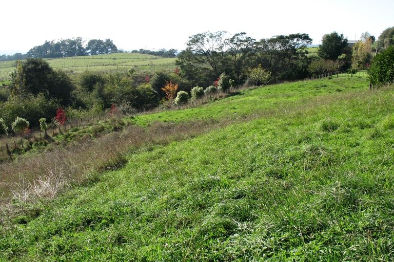 Photo of property in 169 Kimihia Road, Huntly, 3771