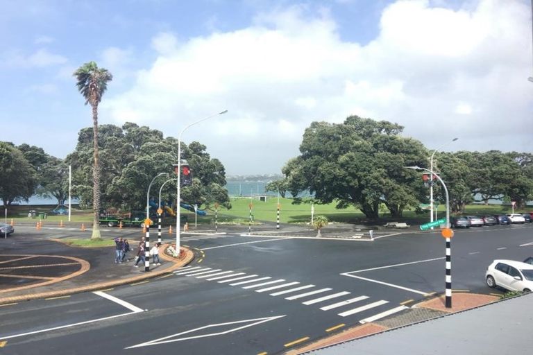 Photo of property in 23b Victoria Road, Mount Maunganui, 3116