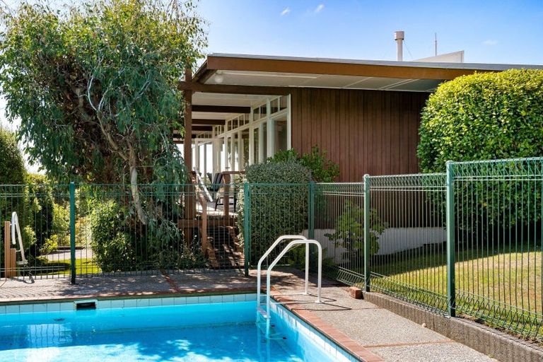 Photo of property in 4 Michael Avenue, Mount Pleasant, Christchurch, 8081