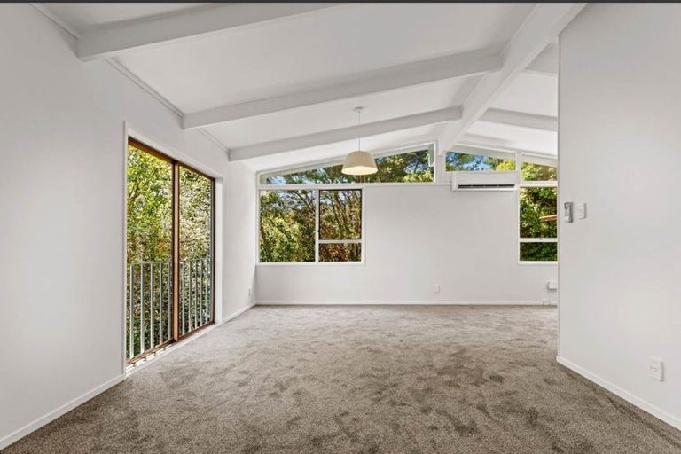 Photo of property in 80 Awaruku Road, Torbay, Auckland, 0630