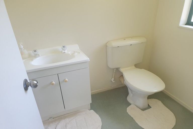 Photo of property in 104 Cortina Avenue, Johnsonville, Wellington, 6037