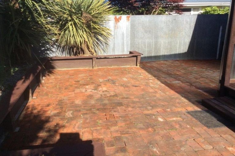 Photo of property in 2/11 Dunedin Street, Redwood, Christchurch, 8051