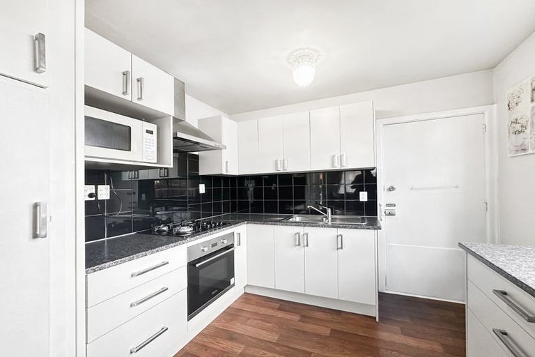 Photo of property in 1/25 Edgeware Road, St Albans, Christchurch, 8014