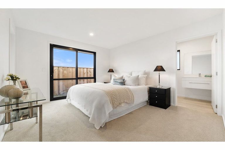 Photo of property in 27 Stackwood Avenue, Woodend, 7691